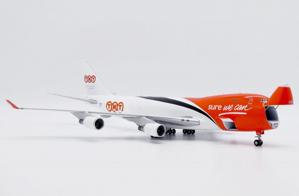JC Wings Boeing 747-400F TNT Express "White Nose" Interactive OO-THA 1:200 Modellflugzeug