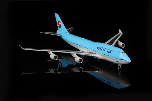 SQ Wings Boeing 747-400 Korean HL7488 1:200 Modellflugzeug