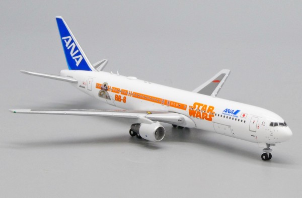 Boeing 767-300ER All Nippon Airways (ANA) "Star Wars ANA Jet" JA604A Scale 1/500