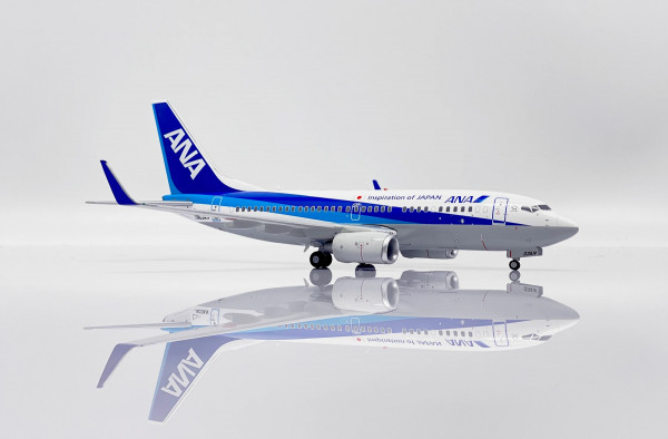 JC Wings Boeing 737-700 All Nippon (ANA) JA03AN 1:200 Modellflugzeug