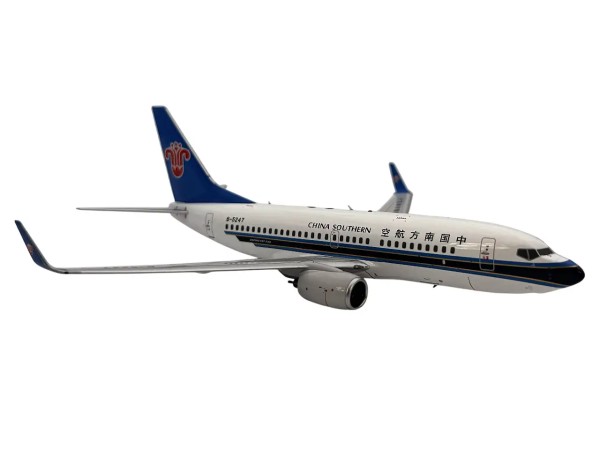 NG Model Boeing 737-700 China Southern B-5247 1:200 Modellflugzeug