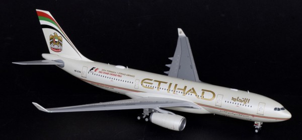 Airbus A330-200 Etihad Airways A6-EYN Scale 1/200