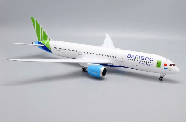 JC Wings Boeing 787-9 Bamboo VN-A829 Modellflugzeug