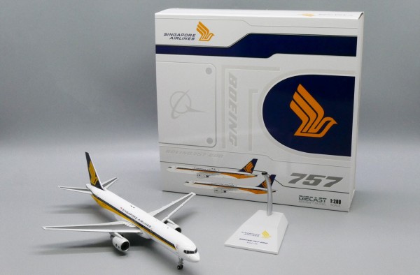 Boeing 757-200 Singapore Airlines 9V-SGL Scale 1/200