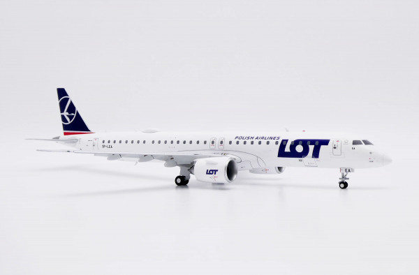 JC Wings Embraer E195-E2 LOT Polish Flaps Down SP-LEA 1:200 Modellflugzeug