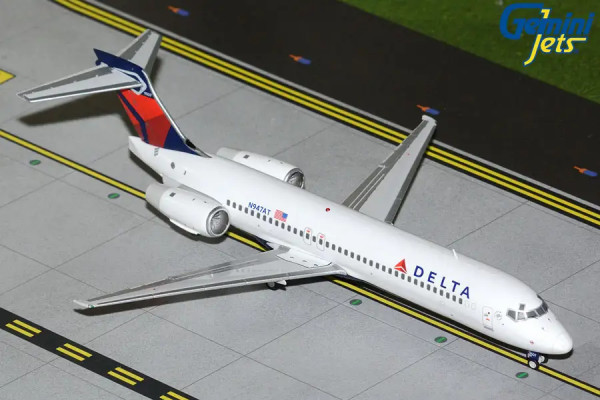 Boeing 717-200 Delta N947AT 1:200 Modellflugzeug