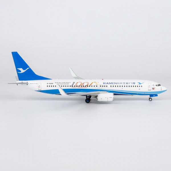 NG Model Boeing 737-800 Xiamen "100th Boeing aircraft for Xiamen Airlines" B-5688 1:200 Modellflugzeug