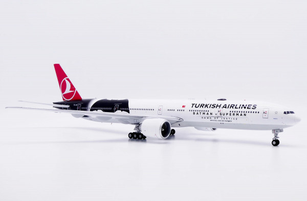 JC Wings Boeing 777-300ER Turkish "Batman v Superman" TC-JJN 1:200 Modellflugzeug