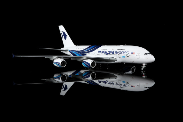 SQ Wings Airbus A380-800 Malaysia 9M-MNF 1:200 Modellflugzeug