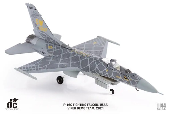 JC Wings Lockheed Martin F-16C Fighting Falcon U.S. Air Force USAF 1:144 Modellflugzeug