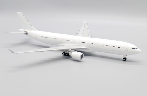 Airbus A330-300 with GE Engines "Blank" Scale 1/200