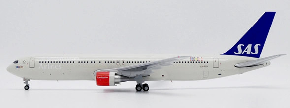 JC Wings Boeing 767-300ER SAS Scandinavian LN-RCH 1:200 Modellflugzeug