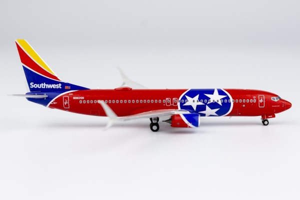 Boeing 737-800 with scimitar winglets Southwest Airlines "Tennessee One" N8620H Scale 1/400